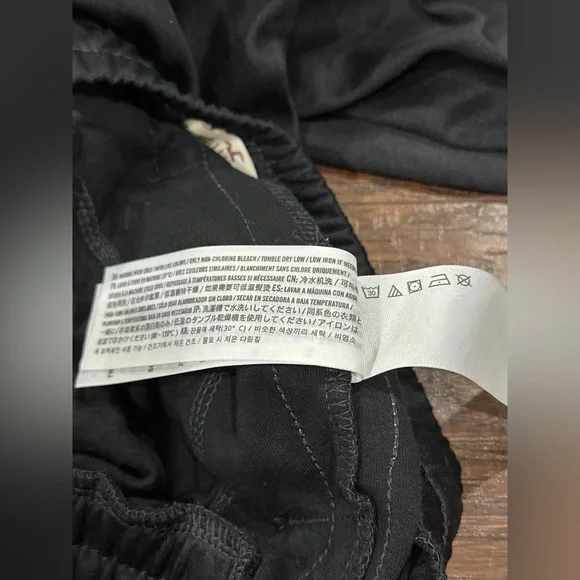 Hollister Women's Black & White Joggers Size S - Picture 7 of 9